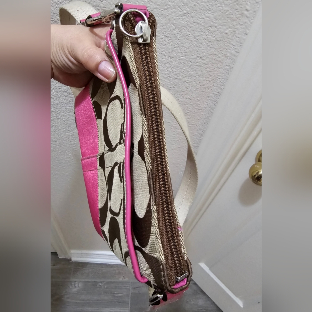Coach Crossbody Pink and Tan Signature Jacquard monogram Adjustable strap - Picture 10 of 10